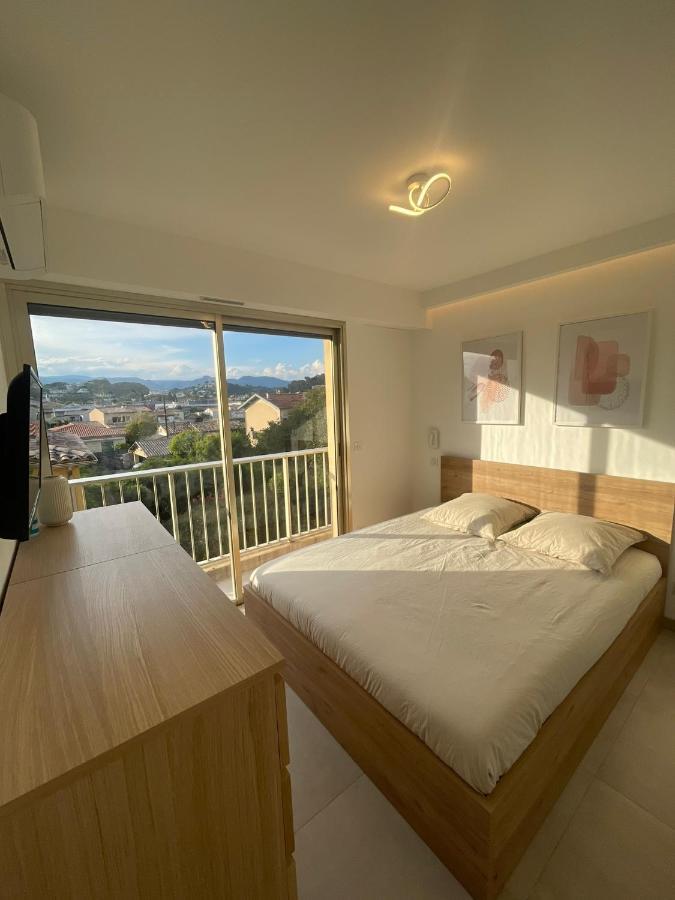 T2 Au Calme, Proche Des Plages, Climatise Et Parking Prive Cagnes-sur-Mer Bagian luar foto
